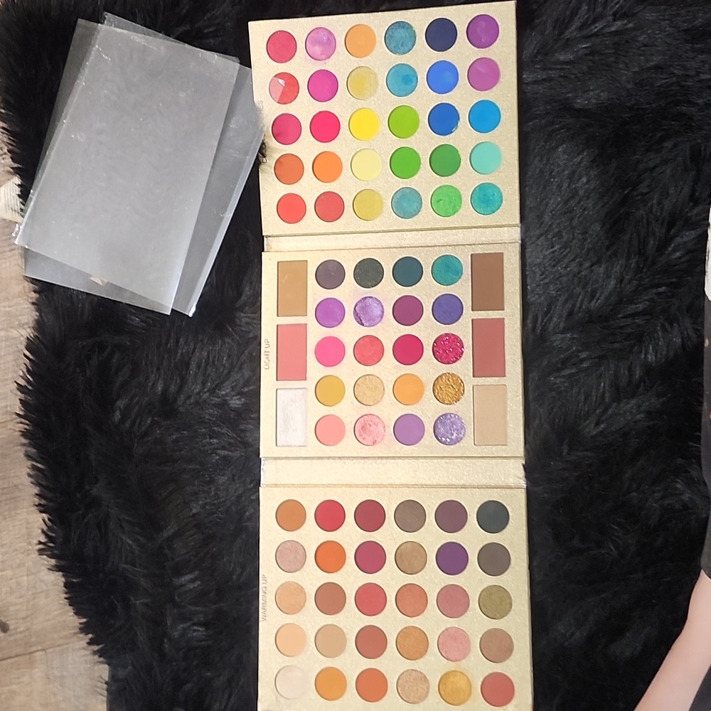 Palette - Picture 3 of 7